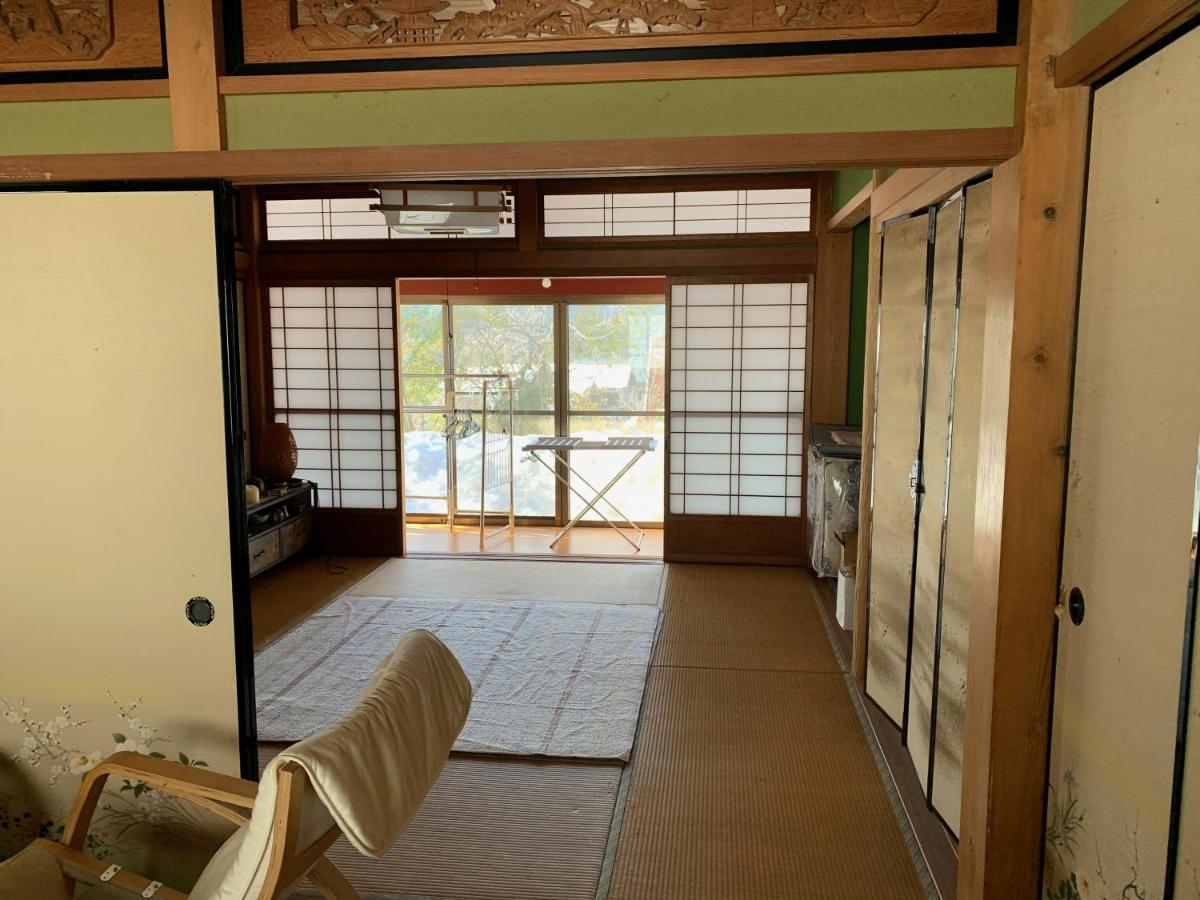 余呉の里山-ランプの宿-さくら 나가하마 외부 사진